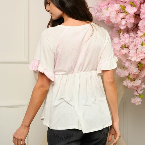 Flutter sleeve Animal Print blouse - Picture 6 of 6